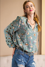 Load image into Gallery viewer, Louise Blouse- 2 Colors