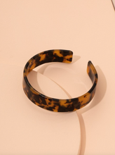 Load image into Gallery viewer, Classic Tortoise Cuff